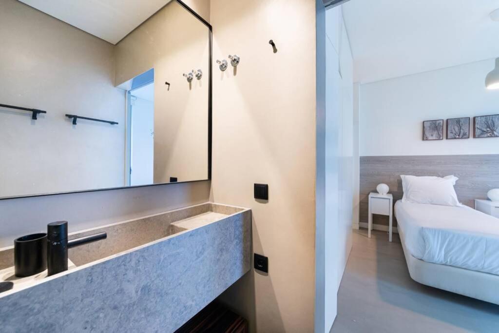 Stylish Apartment By Av. Da Liberdade Lisbon Exterior photo